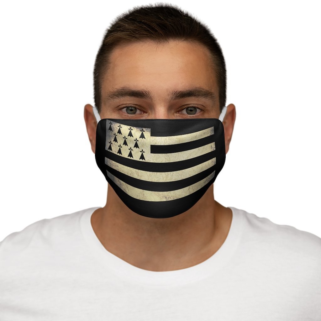 Distressed Brittany Polyester Face Mask - celticgoods