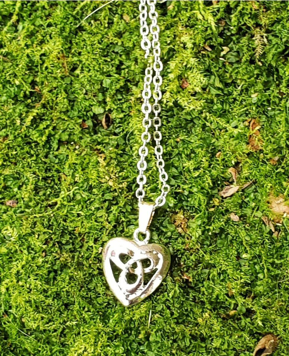 Simplistic Celtic Trinity Knot and Heart Pendant Necklace - celticgoods
